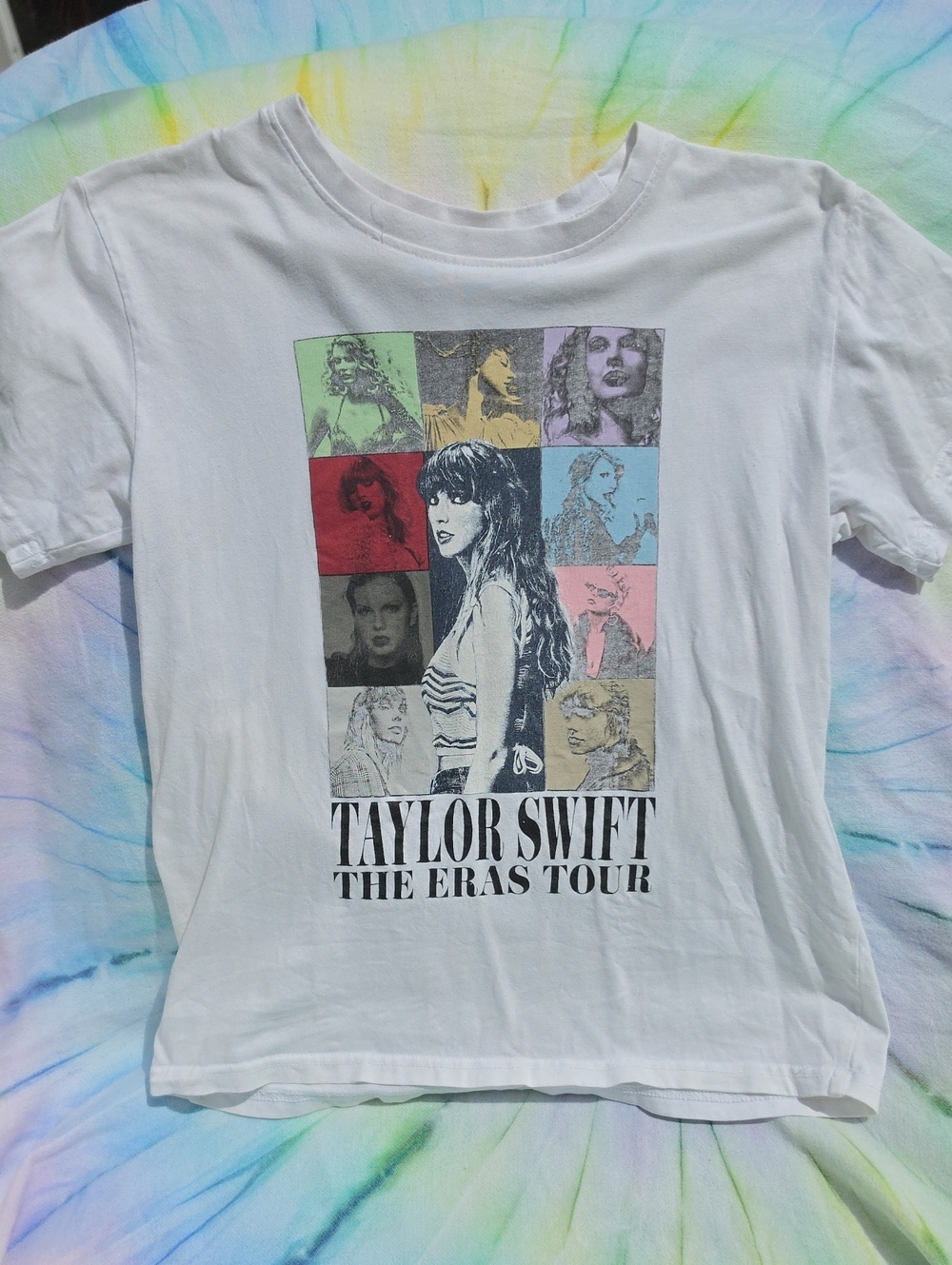 TAYLOR SWIFT 'The Eras Tour' Official Merch T-Shirt